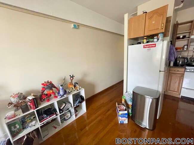 Foto del edificio - 1110 Commonwealth Ave