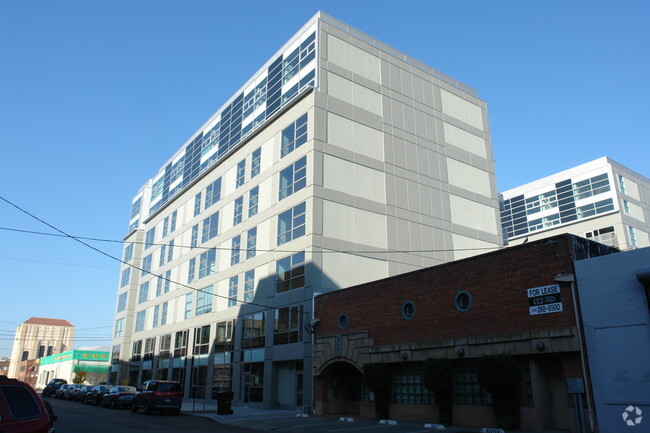 Building Photo - 428 Alice Condominiums