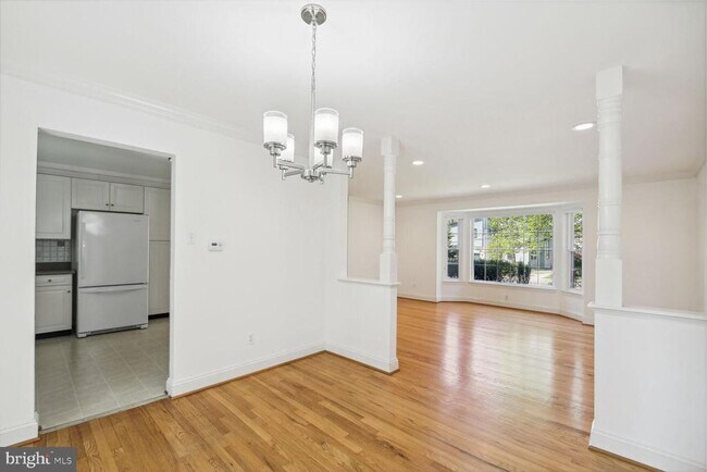 Foto del edificio - 5916 Greentree Rd