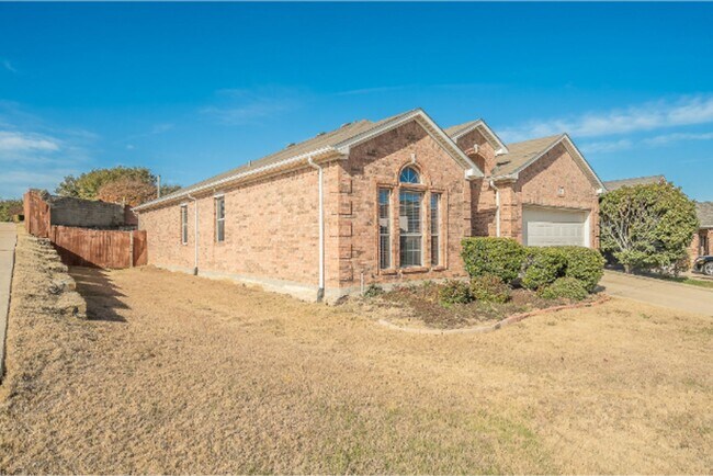 Foto del edificio - 12901 Hurricane Ln