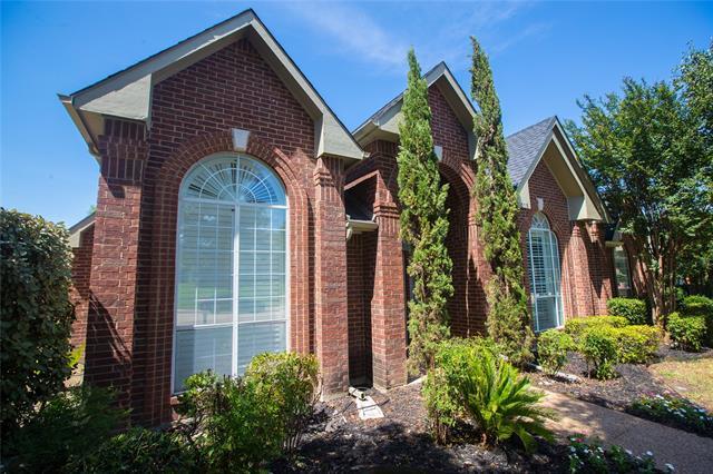 Building Photo - 3015 Oak Dr