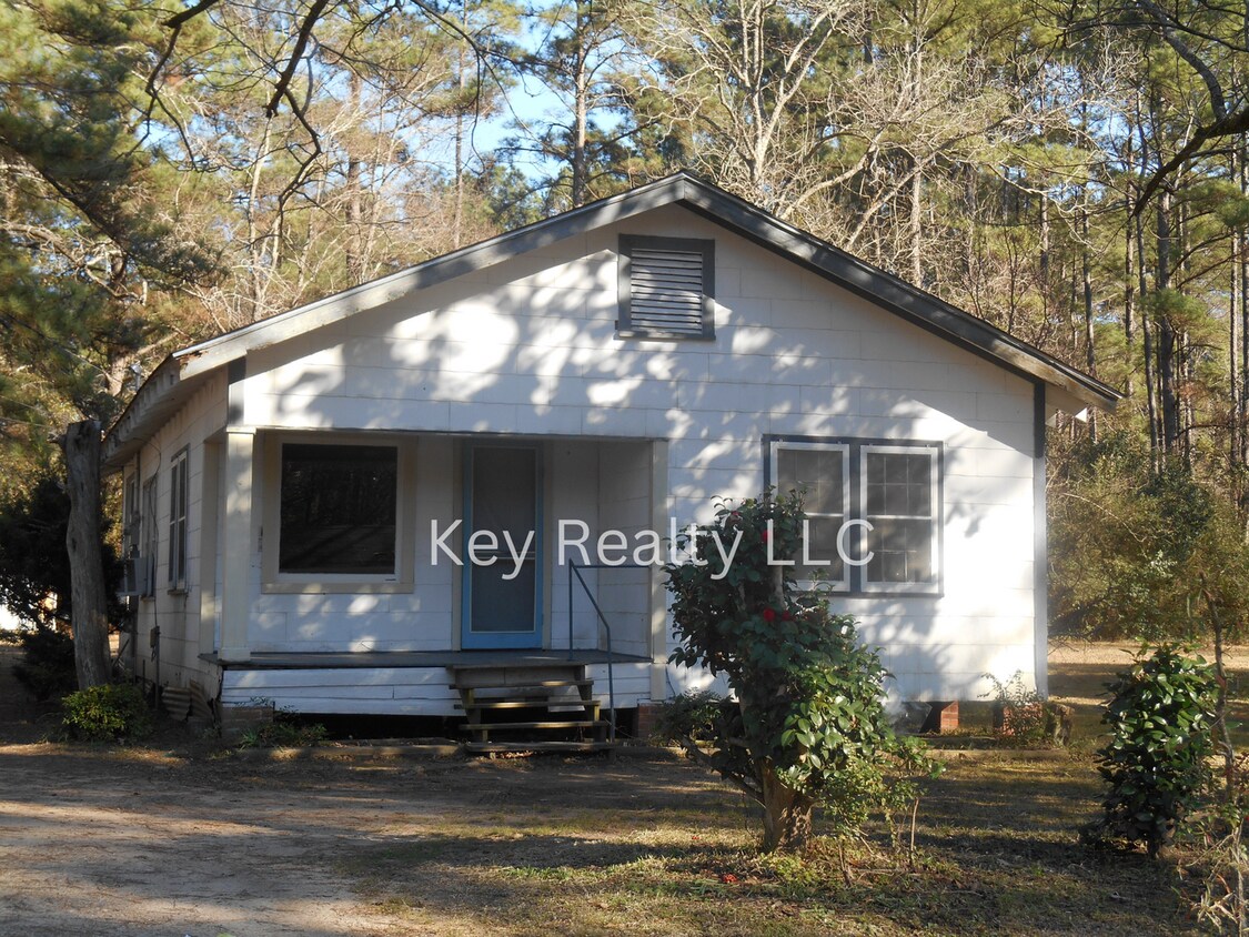 Primary Photo - 103 Gordon St