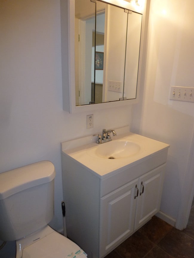 Bathroom3 - 9485 Bland St