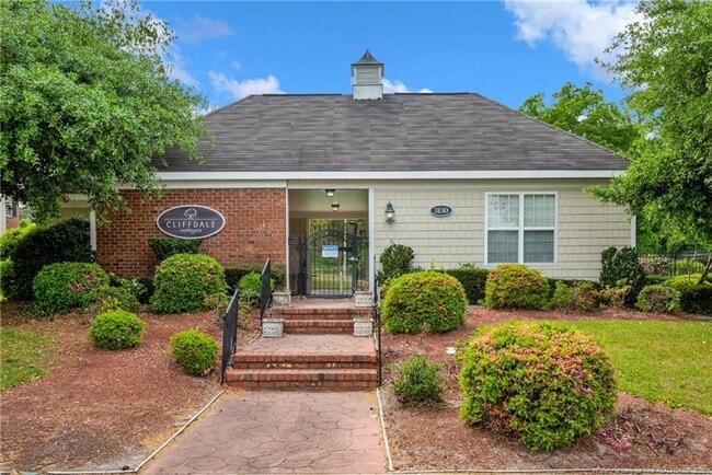 Building Photo - 3BD 2Bath Condo