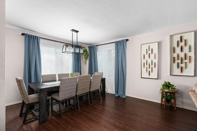 Foto del edificio - 7906 Briarton Dr