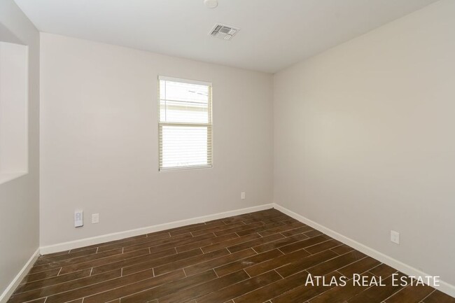 Foto del edificio - 23118 N 178th Ln