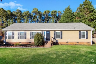 Building Photo - 8100 Tam O'Shanter Dr