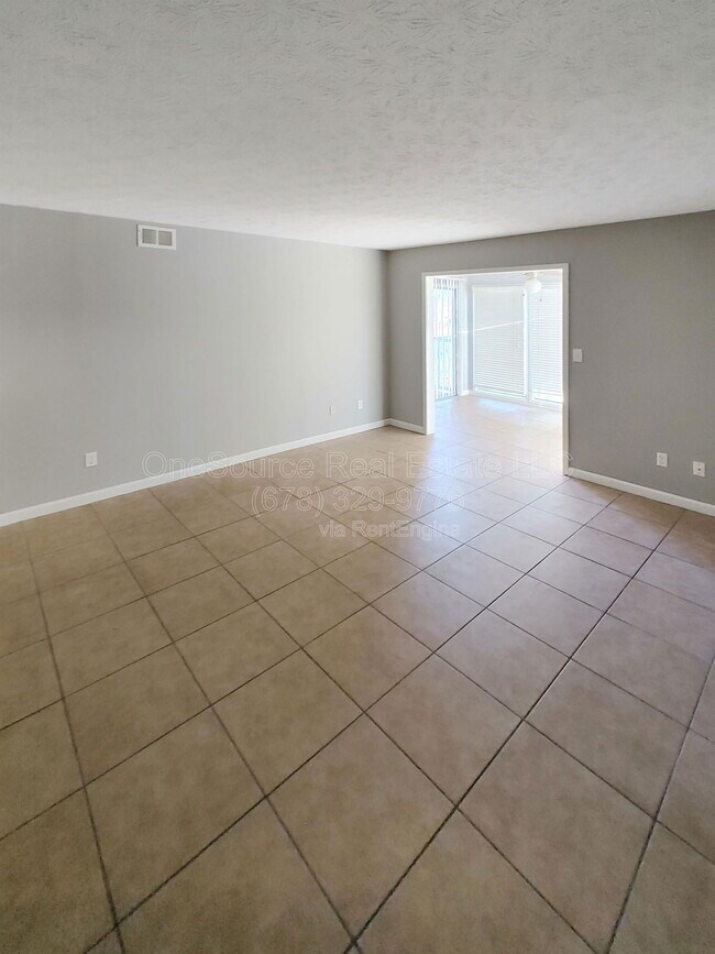 Foto del edificio - 1305 Augusta Dr