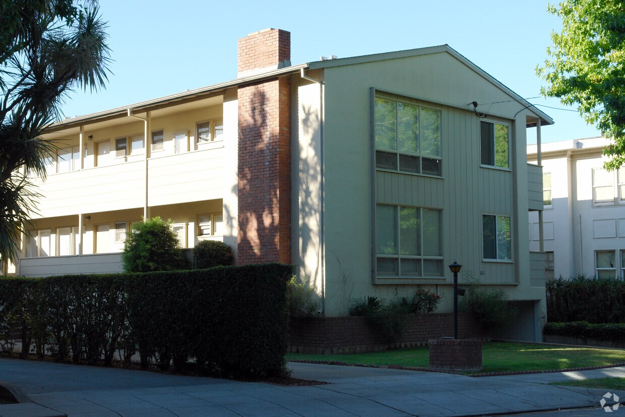1211 Bellevue Ave, Burlingame, CA 94010 Apartments in Burlingame, CA
