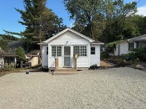 Building Photo - 30 Hillside Rd