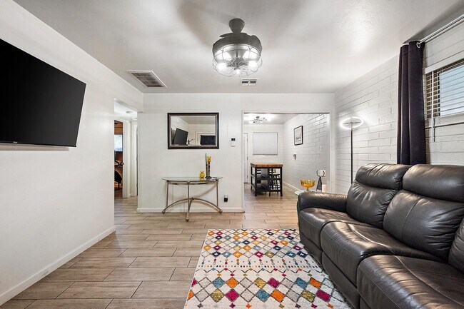 Foto del edificio - 1033 N 25th St