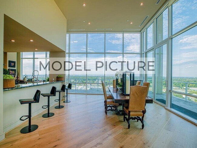 Foto del edificio - 945 N Gessner Rd