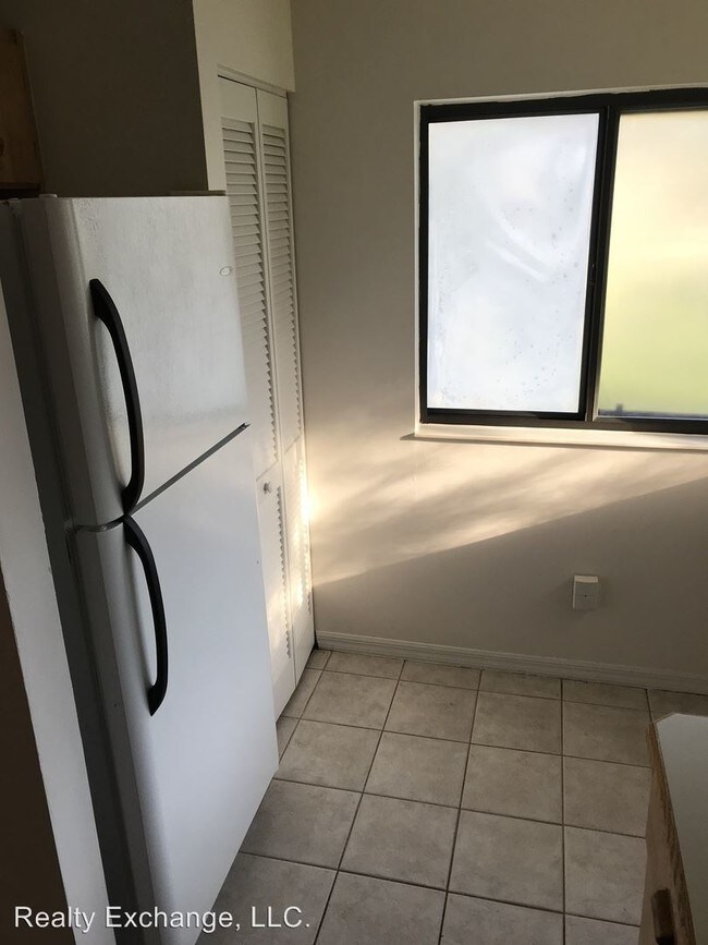 Foto del edificio - 12 Wellwood Ln