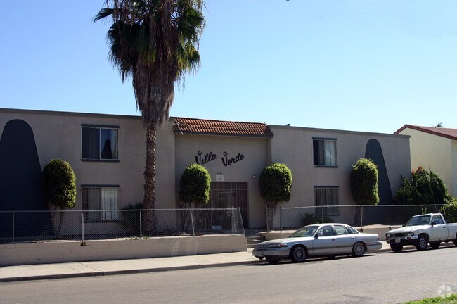 Building Photo - Villa Verde