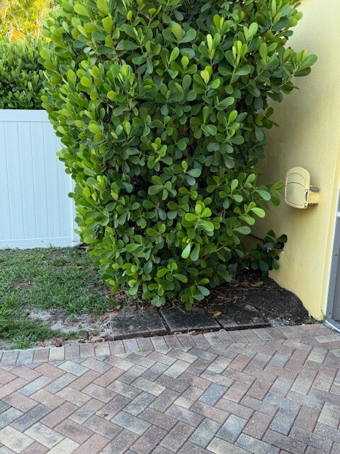 Foto del edificio - 1201 Solana Rd