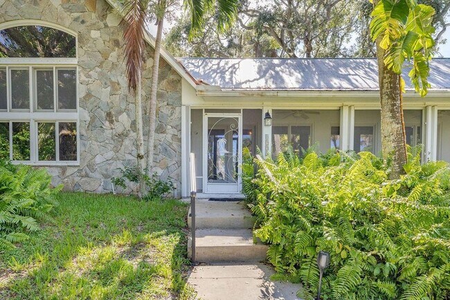 Building Photo - 8995 S Indian River Dr