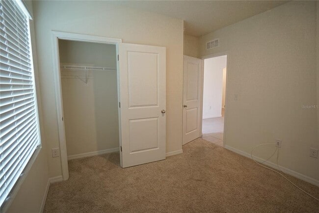 Building Photo - 16459 Little Garden Dr