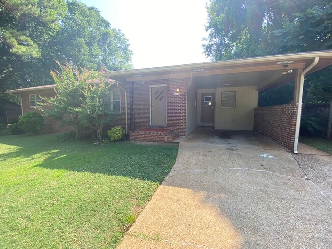 Building Photo - 2110 Lufkin Dr NW