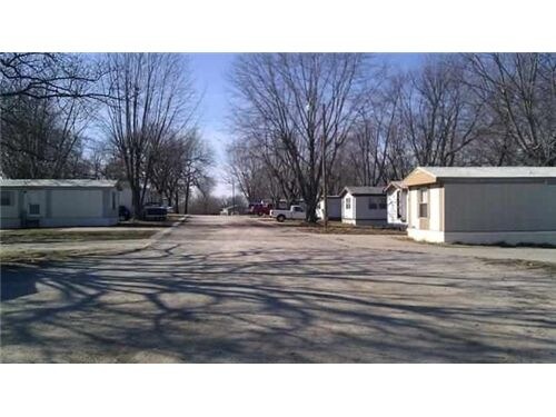 Primary Photo - 15 SE 981