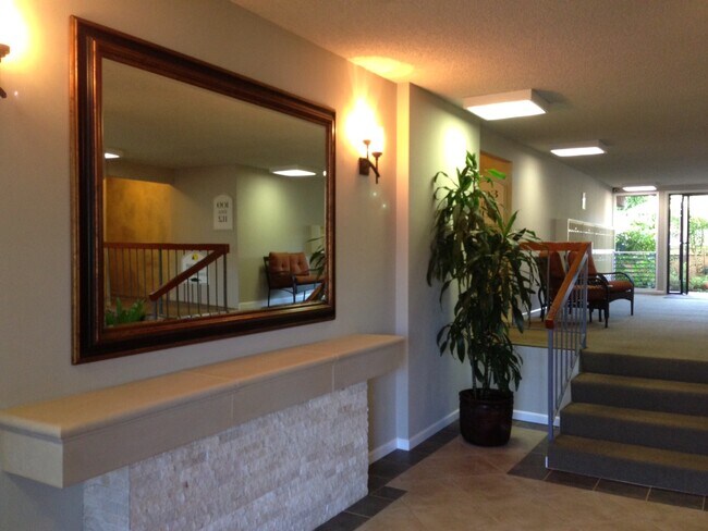 Foto del edificio - 2929 W 190th St