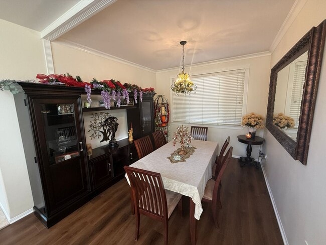 Foto del edificio - 4 Bedroom Home for Rent in Valencia Northp...
