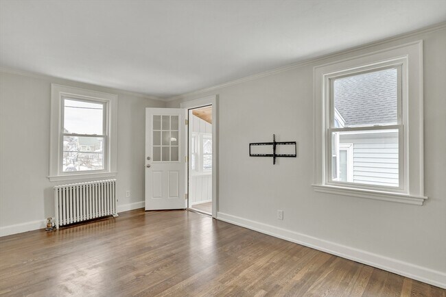 Foto del edificio - 19 Fairview Ave