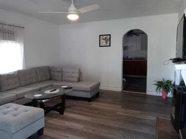 Foto del edificio - 5 Draper St