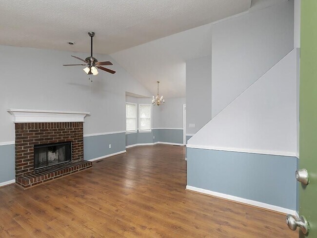 Foto del edificio - 16 Huntcliff Dr
