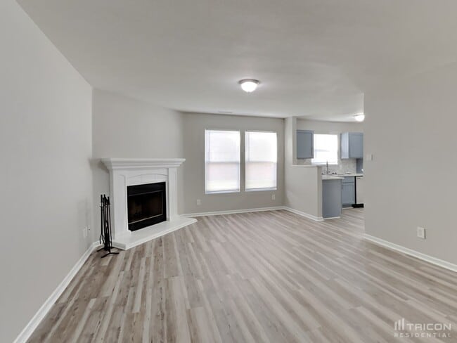 Building Photo - 3007 W Longbranch Dr