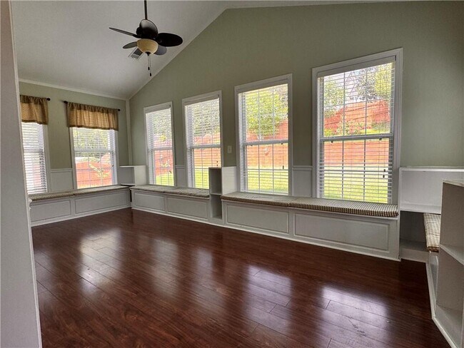 Foto del edificio - 942 Fairmont Park Dr