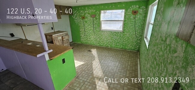 Foto del edificio - 122 US-20