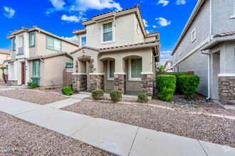 Building Photo - 10043 E Isabella Ave