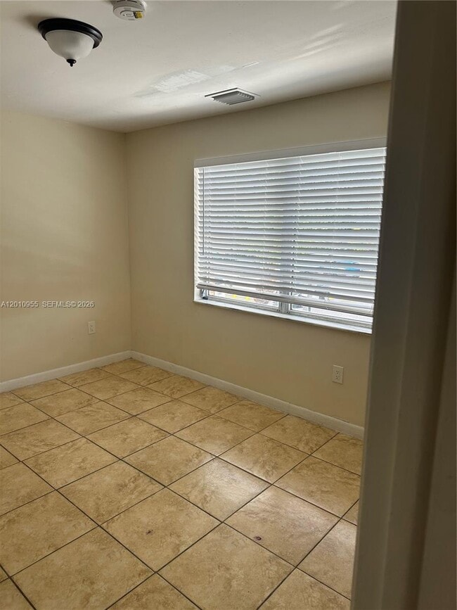 Building Photo - 8460 SW 156th Pl