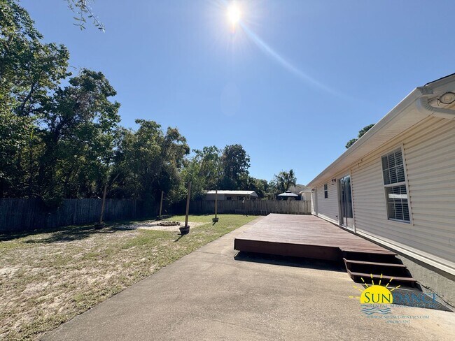 Building Photo - Updated 3 Bedroom Home in Fort Walton Beach!