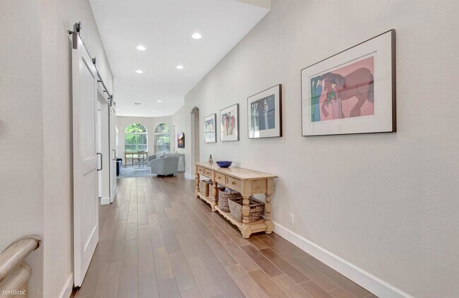 Foto del edificio - 3 br, 2.5 bath House - 5815 Via de la Plat...