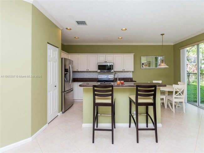 Building Photo - 5119 Heron Ct
