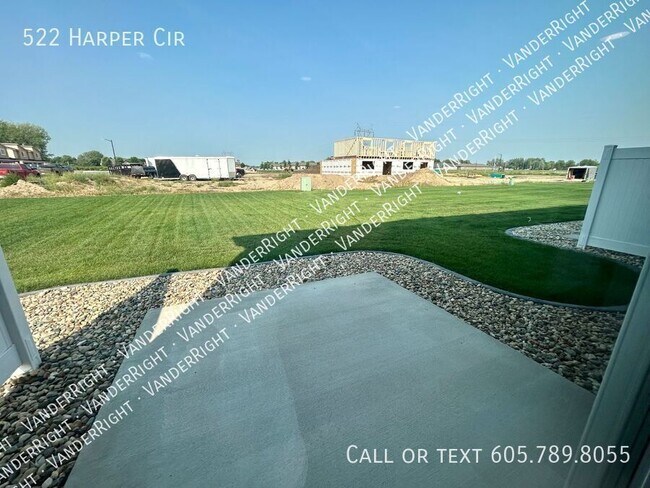 Building Photo - 522 Harper Cir