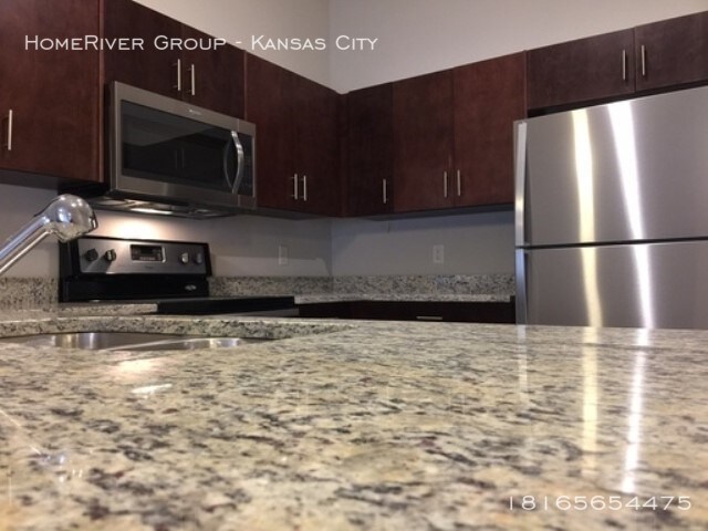 Foto del edificio - 9307 N Robinhood Ave