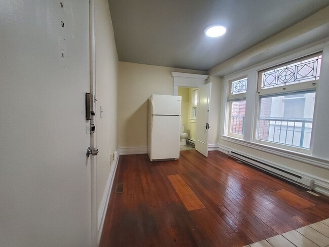Building Photo - 1639 W Turner St