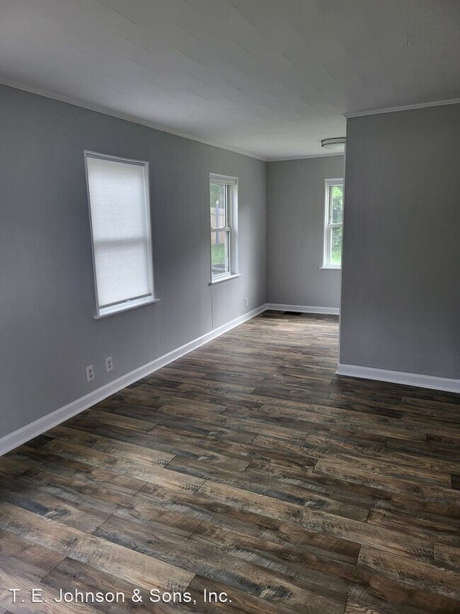 Building Photo - 3 br, 1 bath House - 3625 Cornell Blvd