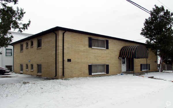 Primary Photo - 10590 E 14th Ave