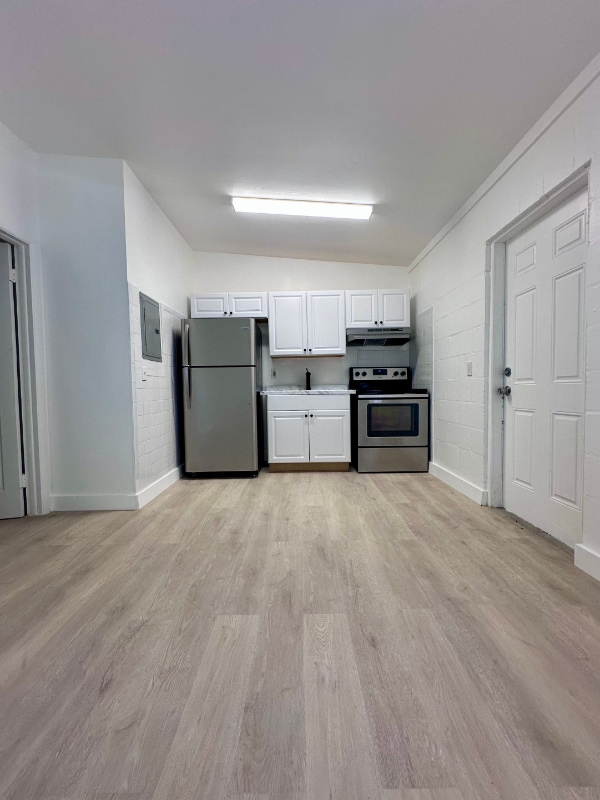 Photo - 320 NE 13th Ave Apartment