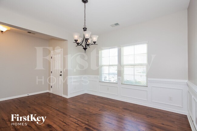 Building Photo - 6729 Barefoot Forest Dr