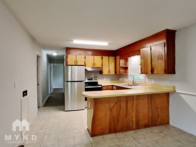 Foto del edificio - 706 Pond St