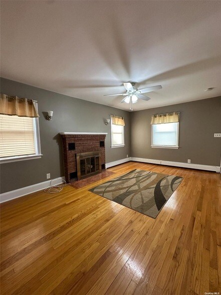 Building Photo - 14 Althouse Ave