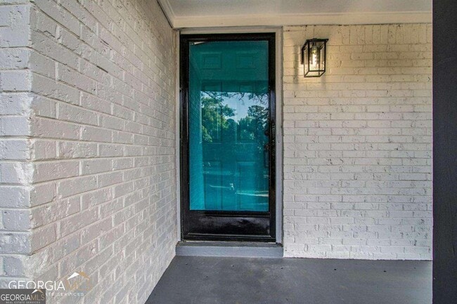Foto del edificio - 2243 7 Oaks Cir