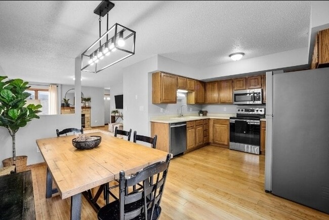 Building Photo - 1207 Cambria Ct