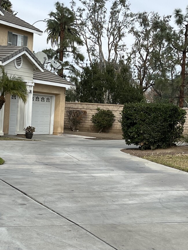 Photo - 383 Camden Ct House