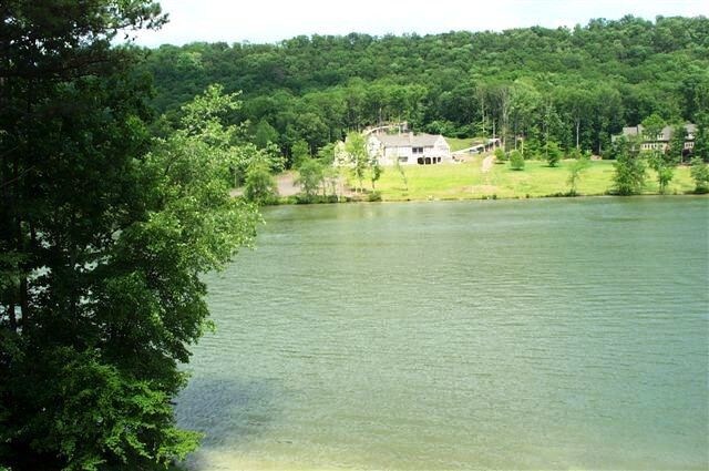 Foto del edificio - 1832 Haig Mill Lake Rd