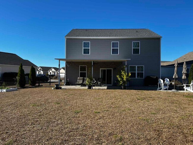Foto del edificio - New build 4 bedroom/2.5 bath home in the Farm